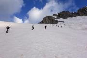 Cordées sur le glacier