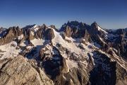 Au sommet, vue le massif de la Grande Ruine