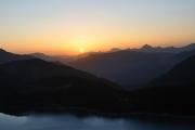 Coucher de soleil sur le Beaufortain et le lac de Roselend