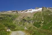 Randonneurs face au glacier des Glaciers