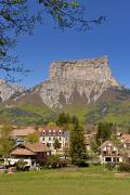 Chichilianne, au pied du Mont Aiguille